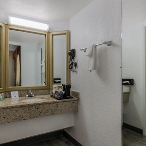 Tradition King Room